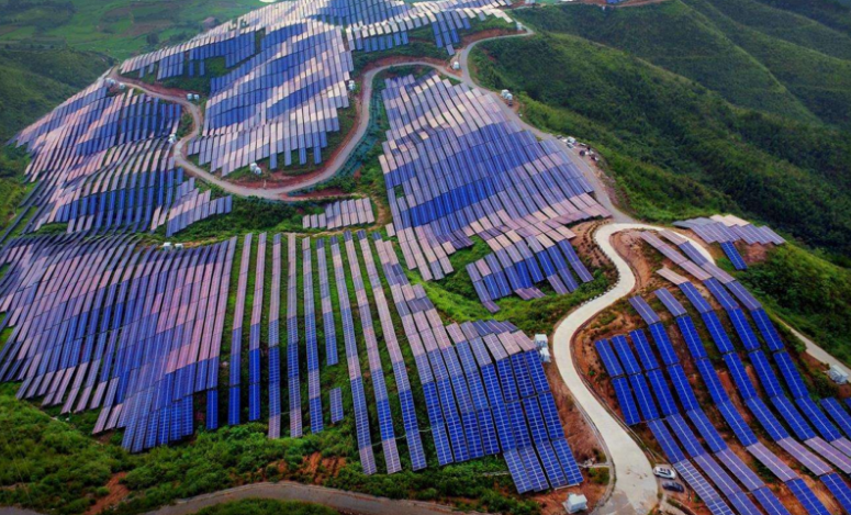 中國(guó)十三省最大光伏電站在這里！欽州康熙嶺的光伏電站能排上號(hào)了嗎？